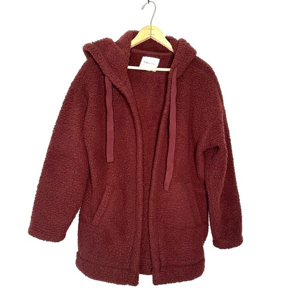 American Eagle | AEO Fuzzy Sherpa Hooded Oversized Open Cardigan - Picture 1 of 6